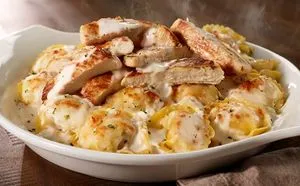 AMAZING ALFREDOS Chicken Tortelloni Alfredo 1