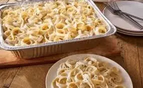 Fettuccine Alfredo Serves 4 – 6